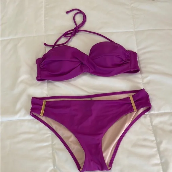 Victoria's Secret Bikini set with Gold Accents - Picture 1 of 7